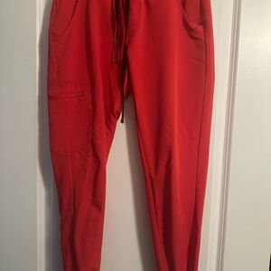 Figs Vibrant Red jogger scrubs petite small